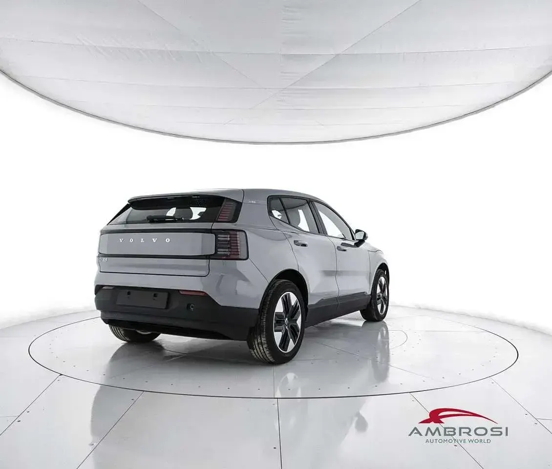 Nuova Volvo EX30 Core 200 kW (272 CV) 2026 Vapour grey SUV