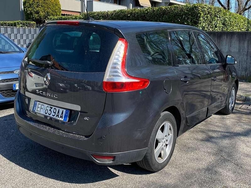 Usata Renault Scénic III 110 CV (80 kW) 2010 Grigio Monovolume