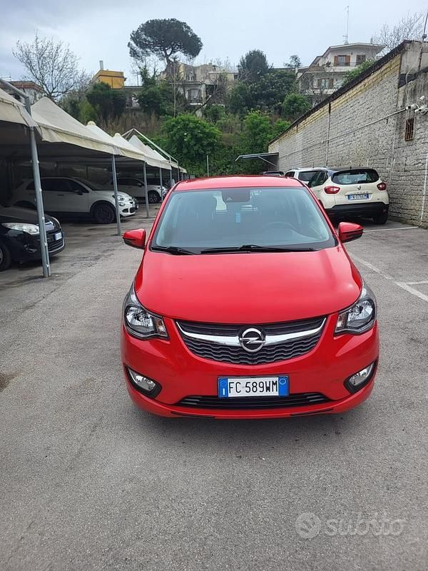 Usata Opel Karl Cosmo 75 CV (55 kW) 2016 Rosso Utilitaria
