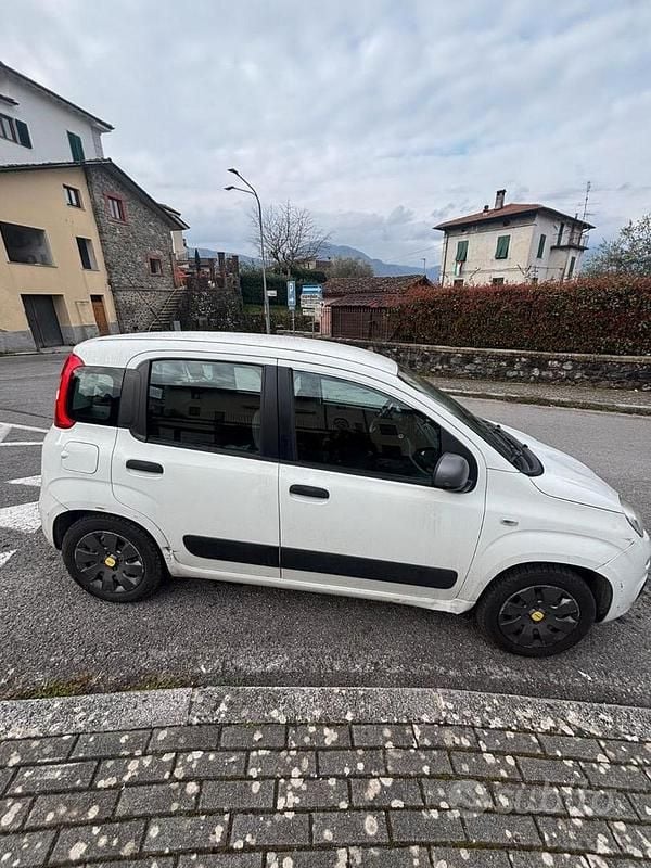 Usata Fiat Panda Pop 69 CV (50 kW) 2015 Bianco Utilitaria