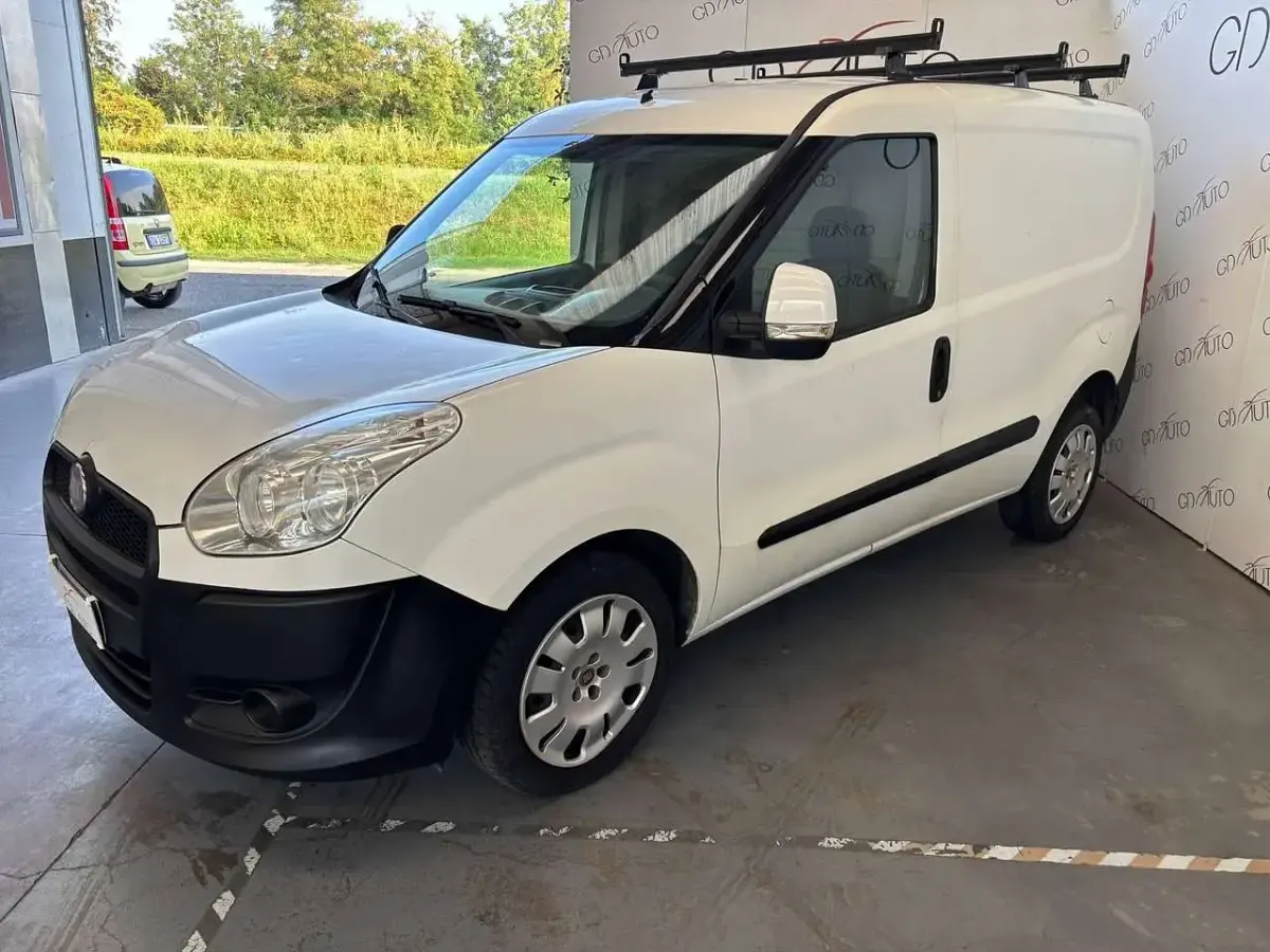 Usata Fiat Doblò 120 CV (88 kW) 2014 Bianco Monovolume