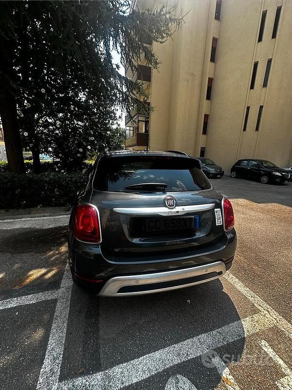 Usata Fiat 500X Cross 140 CV (102 kW) 2018 Grigio SUV