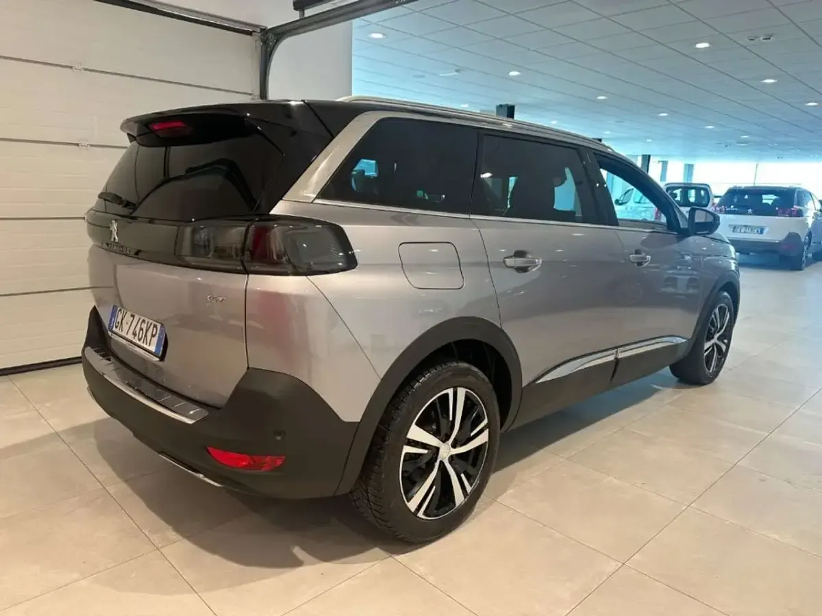 Usata Peugeot 5008 GTi 131 CV (96 kW) 2022 Grigio SUV