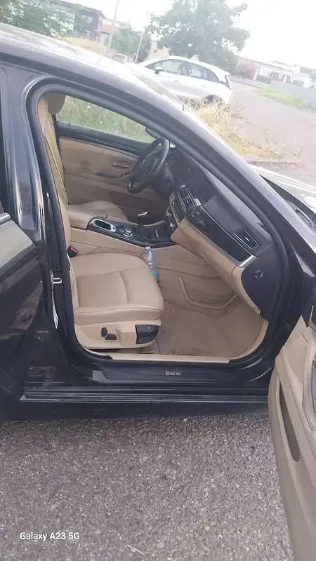 Usata BMW 530 245 CV (180 kW) 2010 Nero Station wagon