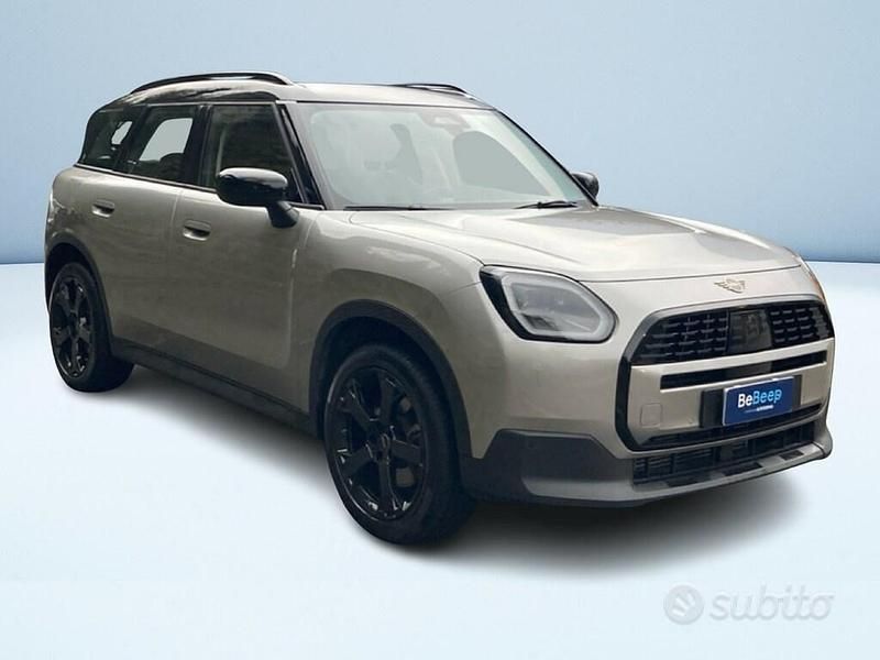 Usata Mini Countryman Classic 170 CV (125 kW) 2025 Argento metallizzato SUV