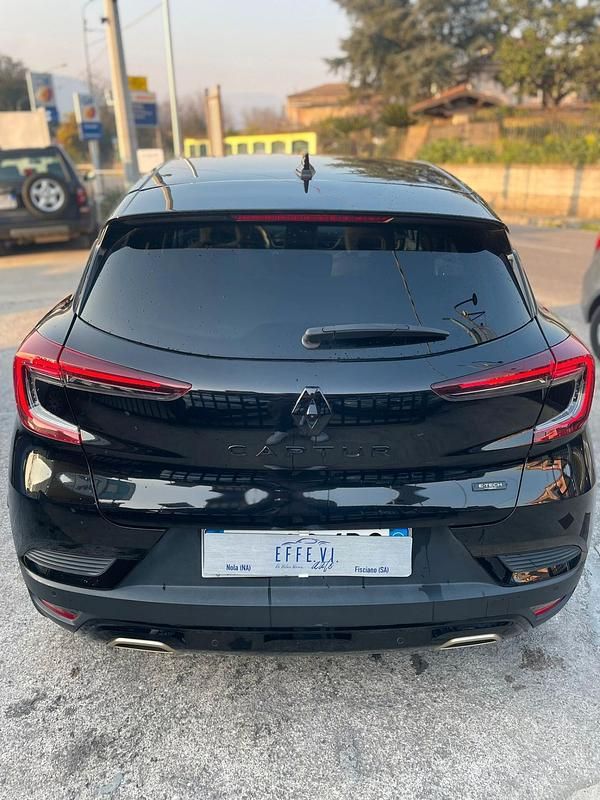 Usata Renault Captur Techno 140 CV (102 kW) 2023 Nero SUV