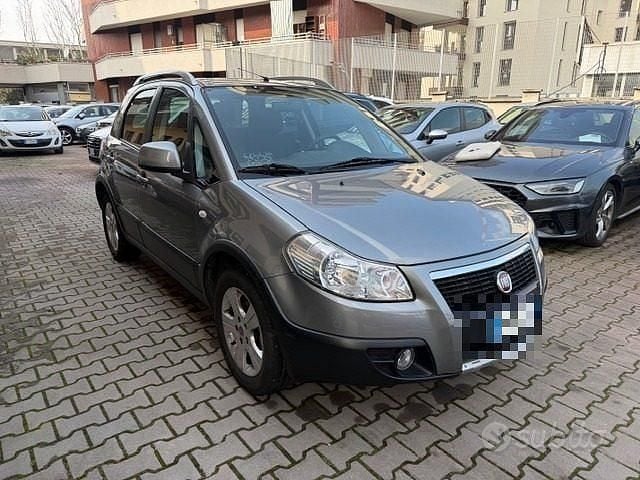 Usata Fiat Sedici Dynamic 107 CV (78 kW) 2009 Grigio scuro SUV