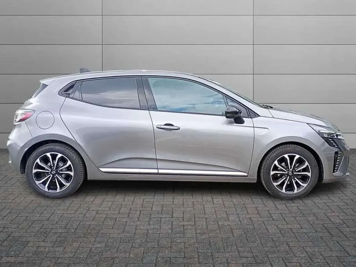 Usata Renault Clio Techno 91 CV (66 kW) 2025 Other Utilitaria