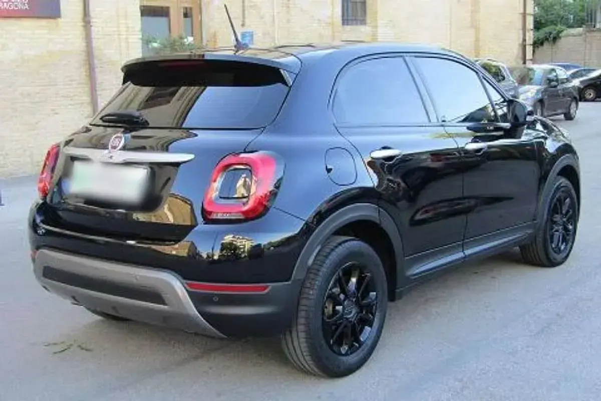 Usata Fiat 500 Cross 120 CV (88 kW) 2019 Nero Station wagon