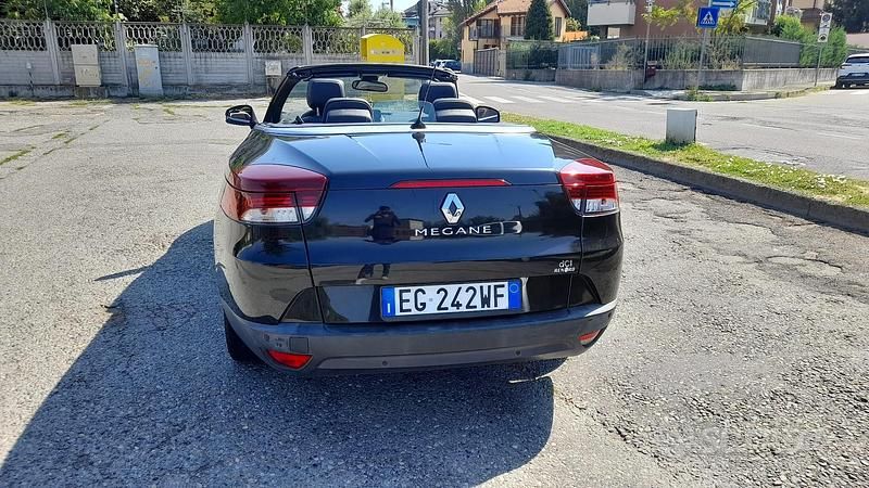 Usata Renault Mégane Cabriolet 130 CV (95 kW) 2011 Nero Cabrio