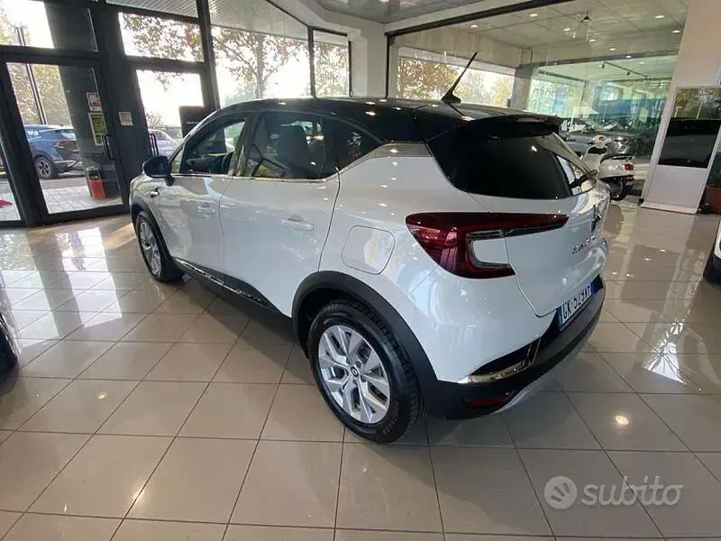 Usata Renault Captur 92 CV (67 kW) 2022 Bianco SUV