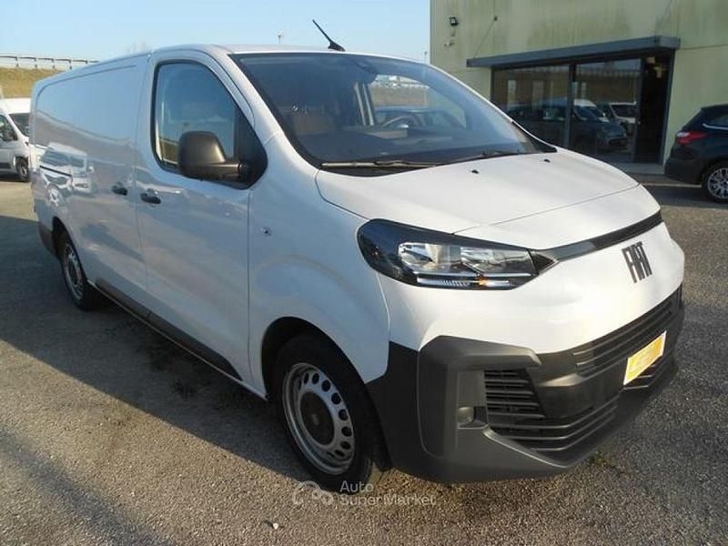 Usata Fiat Scudo 145 CV (106 kW) 2024 Bianco pastello Furgone