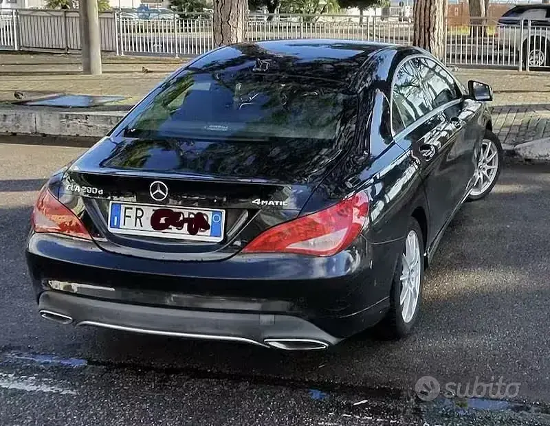 Usata Mercedes CLA200 Business 136 CV (100 kW) 2018 Nero Coupé