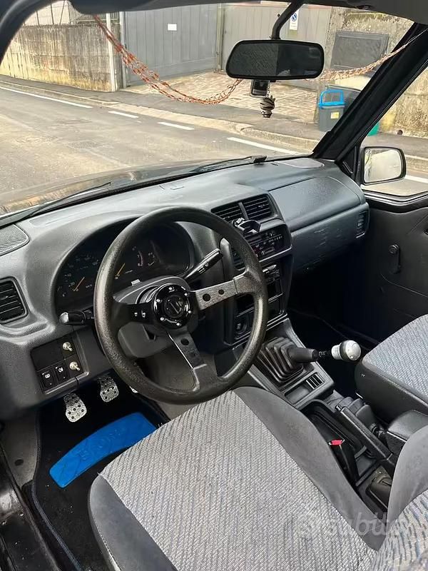 Usata Suzuki Vitara 75 CV (55 kW) 1997 Nero Station wagon