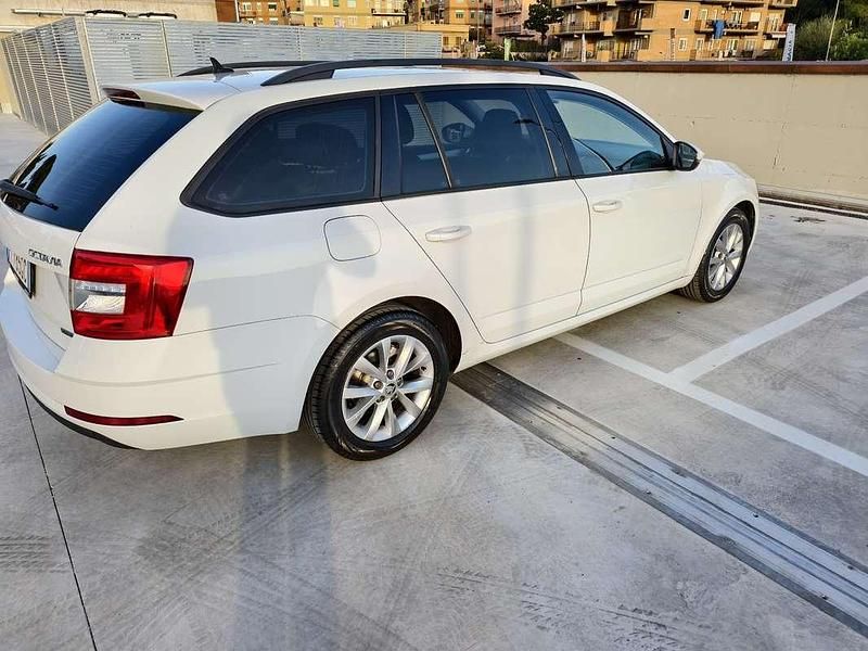 Begagnad Skoda Octavia G-TEC Executive 131 HK (96 kW) 2019 Kombi