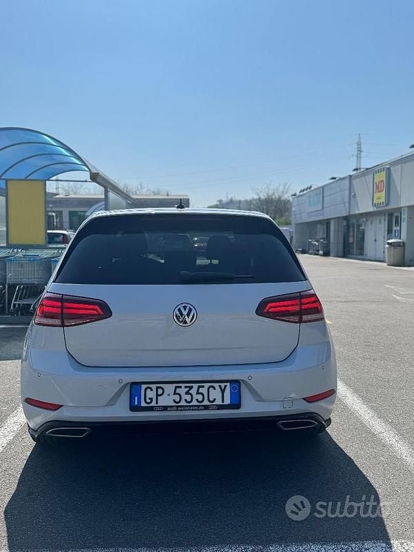 Usata VW Golf VII 150 CV (110 kW) 2018 Bianco Berlina