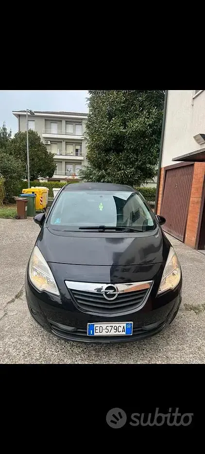 Usata Opel Meriva 101 CV (74 kW) 2010 Nero Monovolume