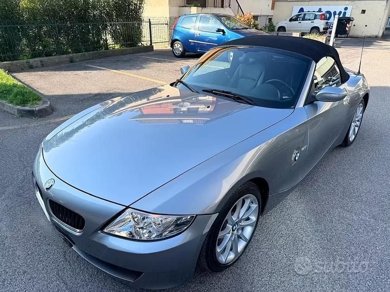 Usata BMW Z4 150 CV (110 kW) 2006 Grigio Cabrio