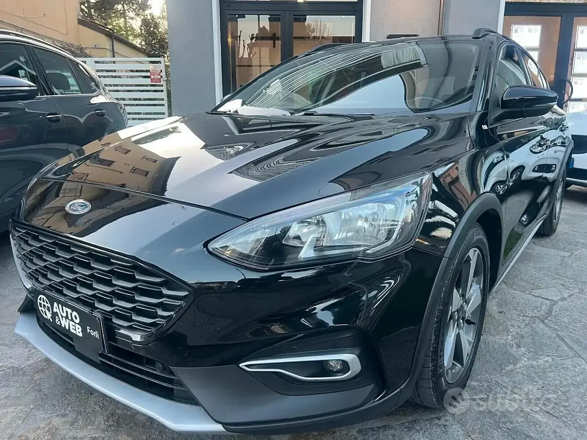 Usata Ford Focus Active 120 CV (88 kW) 2019 Nero Berlina