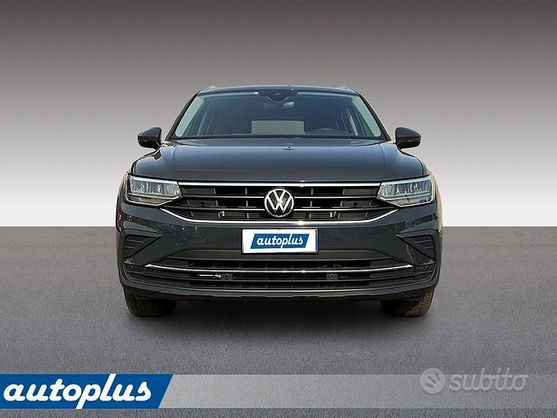 Usata VW Tiguan Life 150 CV (110 kW) 2023 Grigio SUV
