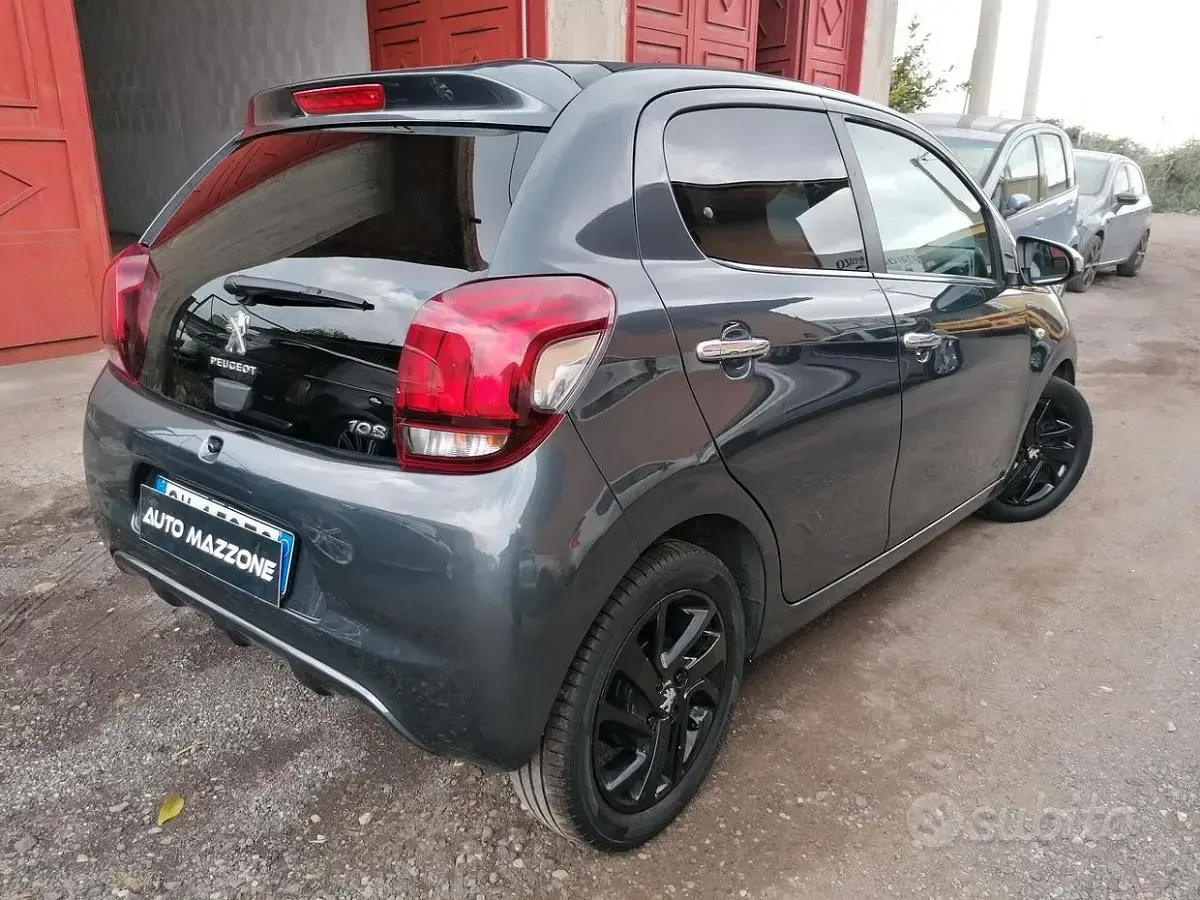 Usata Peugeot 108 82 CV (60 kW) 2017 Grigio Berlina