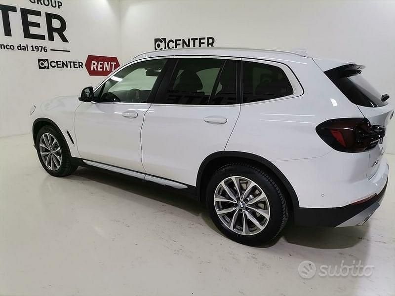 Begagnad BMW X3 Efficient Dynamics 190 HK (139 kW) 2022 Vit SUV