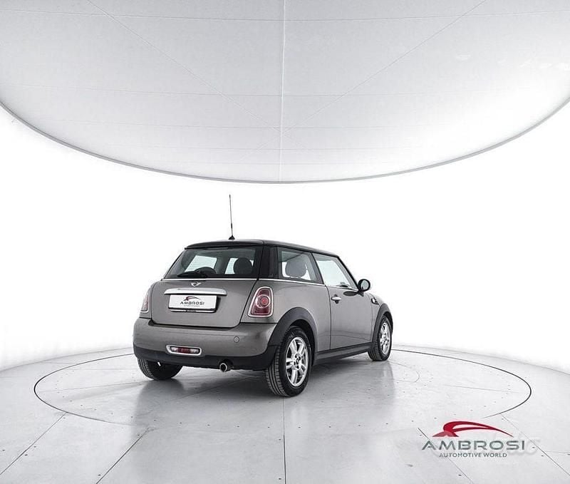 Usata Mini ONE 102 CV (75 kW) 2013 Grigio Utilitaria