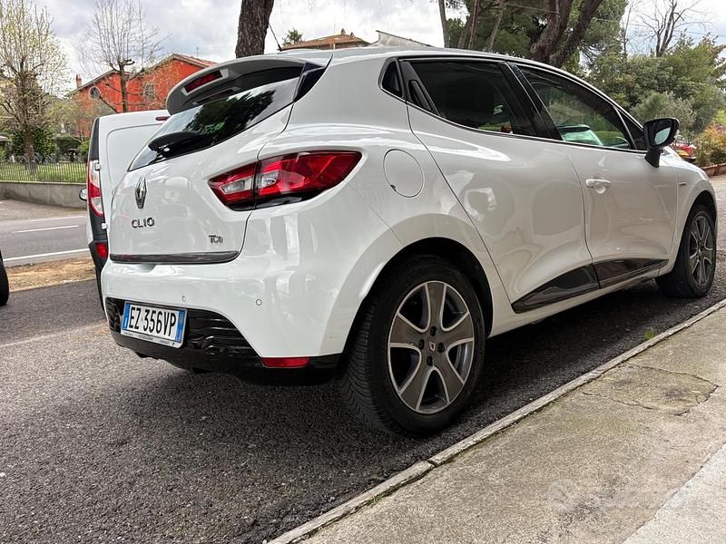 Usata Renault Clio IV 90 CV (66 kW) 2015 Bianco Berlina