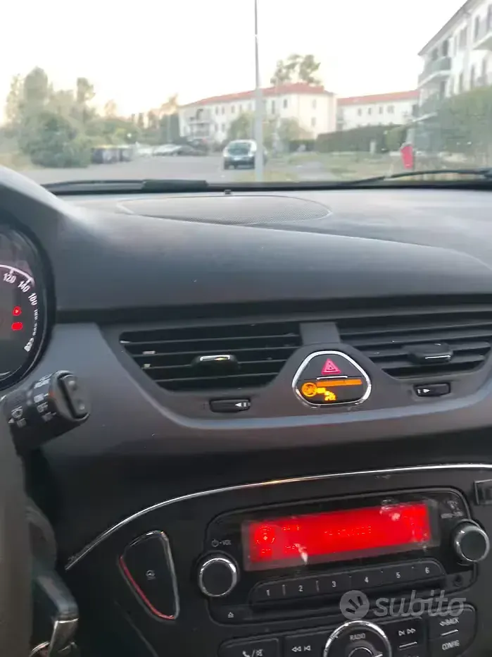 Usata Opel Corsa 70 CV (51 kW) 2016 Blu Utilitaria