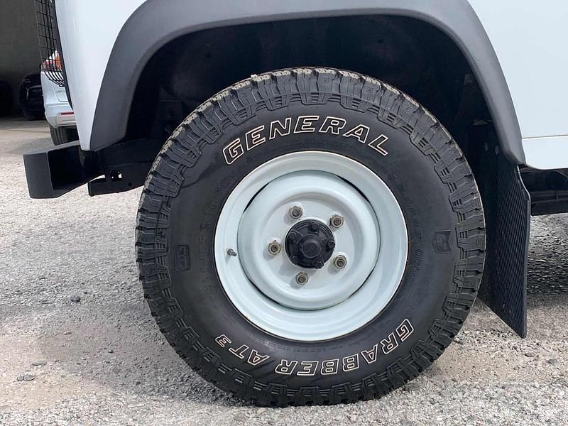 Usata Land Rover Defender 122 CV (89 kW) 2013 Bianco SUV