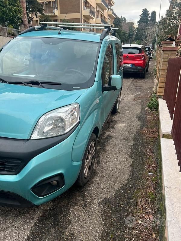 Usata Fiat Qubo Trekking 95 CV (69 kW) 2019 Blu Monovolume