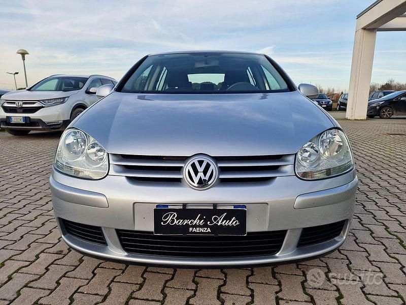 Usata VW Golf IV 116 CV (85 kW) 2005 Grigio Berlina