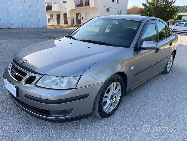Begagnad Saab 9-3 Linear 150 HK (110 kW) 2006 Brun Sedan