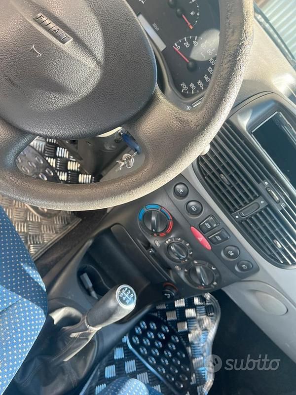 Usata Fiat Punto 2001 Utilitaria