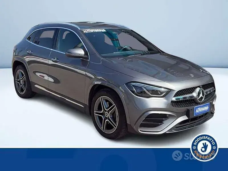 Usata Mercedes GLA200 AMG line 150 CV (110 kW) 2025 Grigio SUV