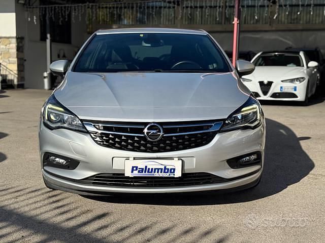 Usata Opel Astra Innovation 136 CV (100 kW) 2019 Grigio Berlina