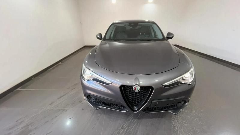 Usata Alfa Romeo Stelvio Veloce 212 CV (155 kW) 2020 Grigio SUV
