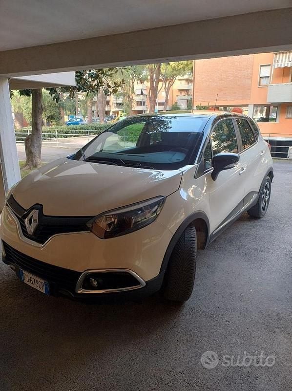 Usata Renault Captur 90 CV (66 kW) 2016 SUV