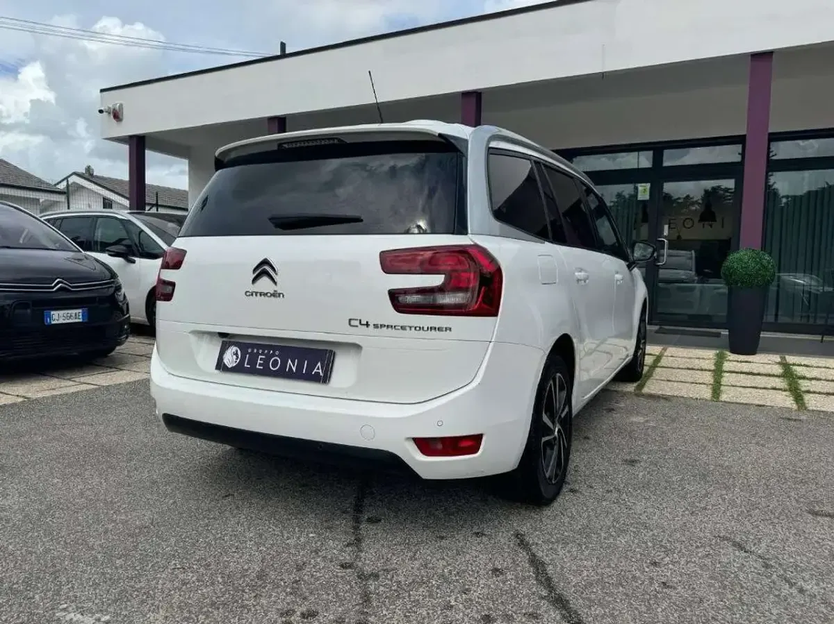 Usata Citroën C4 SpaceTourer Shine 131 CV (96 kW) 2022 Bianco Monovolume