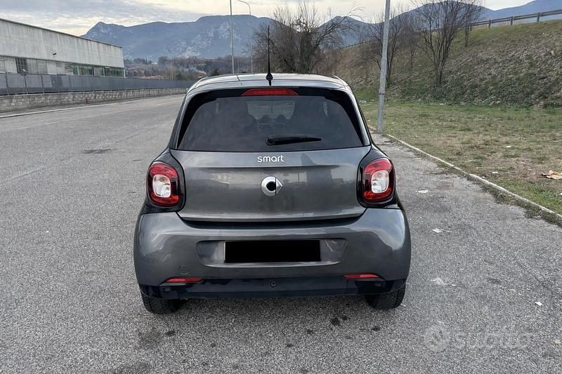 Usata Smart ForFour Prime 90 CV (66 kW) 2017 Utilitaria