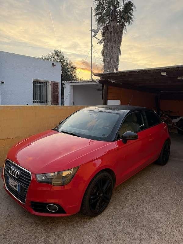 Usata Audi A1 Attraction 86 CV (63 kW) 2011 Rosso Utilitaria