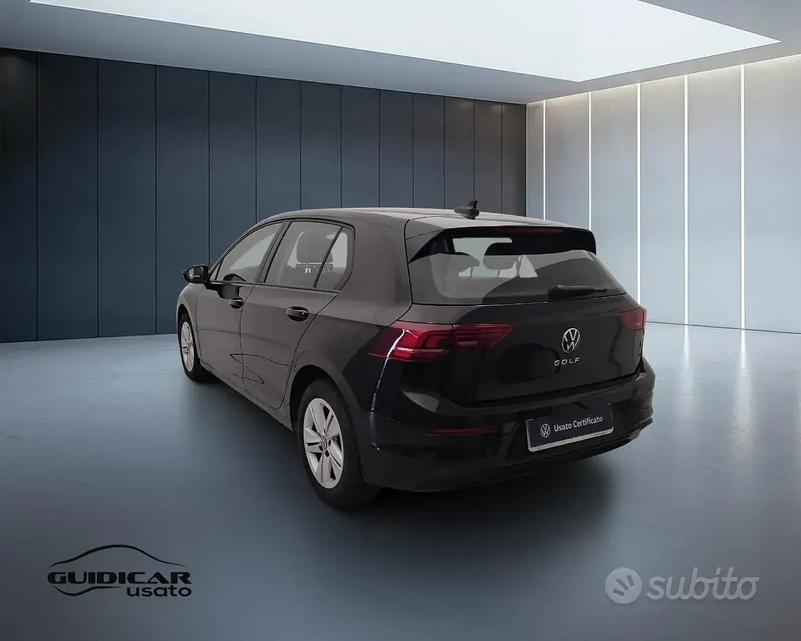 Usata VW Golf VIII Life 116 CV (85 kW) 2025 Nero Berlina