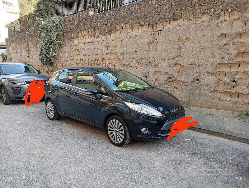 Usata Ford Fiesta 80 CV (58 kW) 2009 Nero Utilitaria