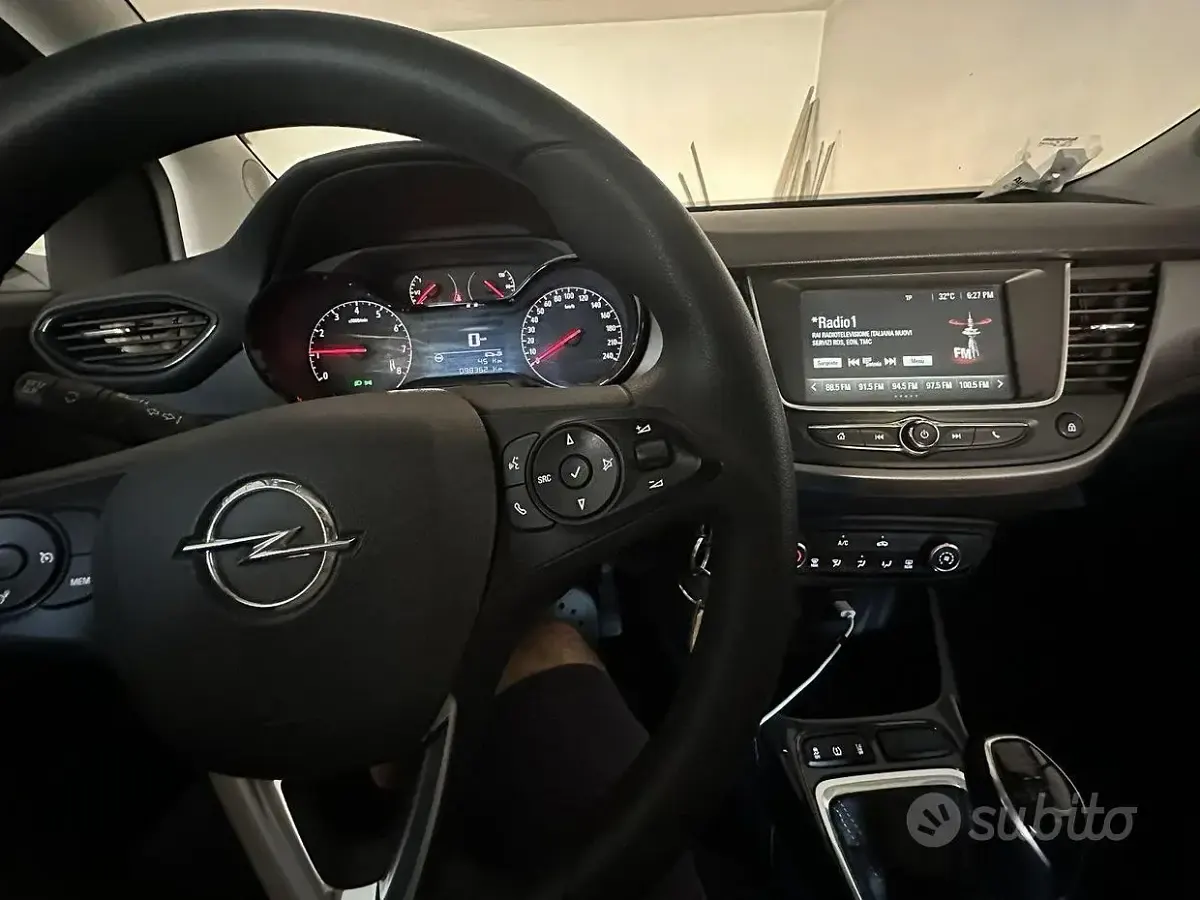 Usata Opel Crossland X 83 CV (61 kW) 2018 Nero SUV