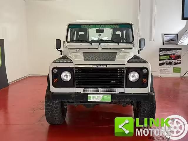 Usado Land Rover Defender S 122 CV (89 kW) 2000 Blanco Familiar