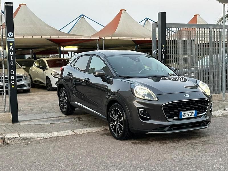 Usata Ford Puma Titanium 120 CV (88 kW) 2021 Grigio SUV