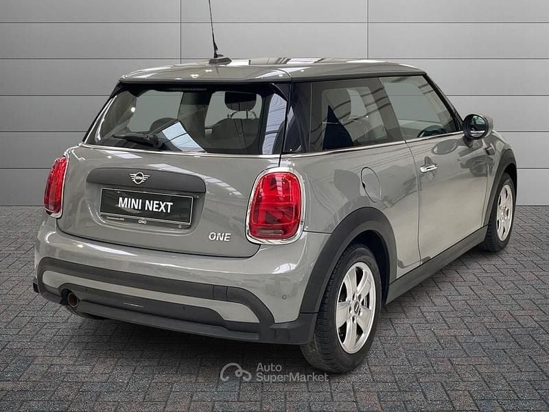 Usata Mini One Clubman Essential 102 CV (75 kW) 2022 Gray Station wagon