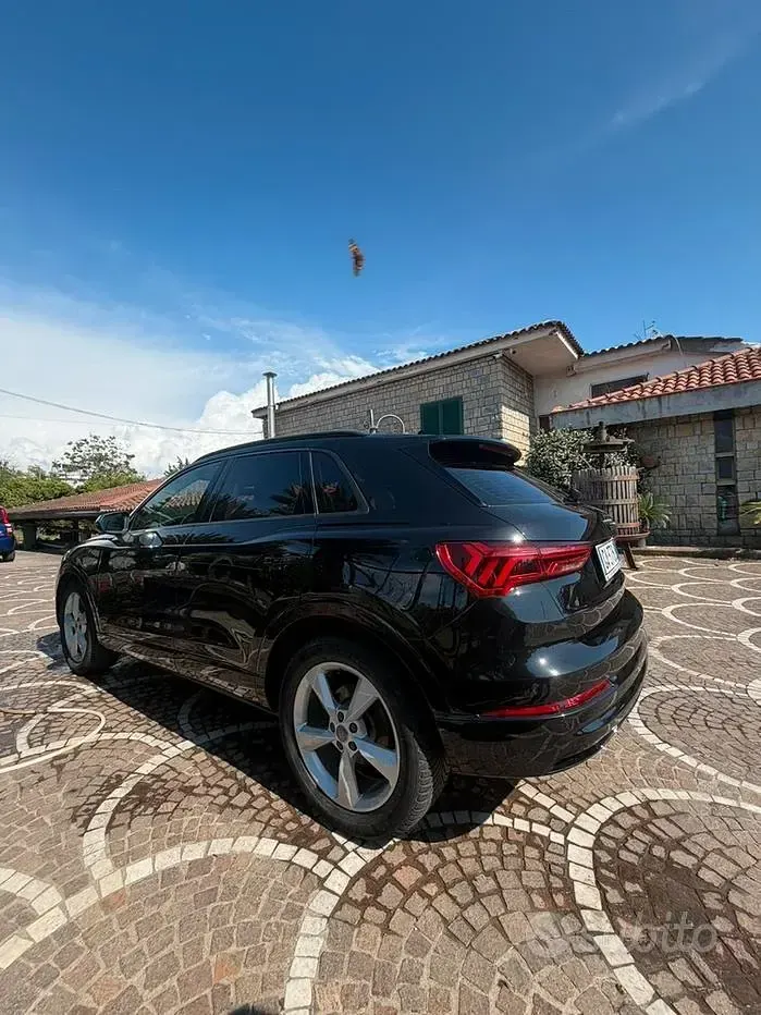 Usata Audi Q3 Black Edition 150 CV (110 kW) 2020 Nero SUV