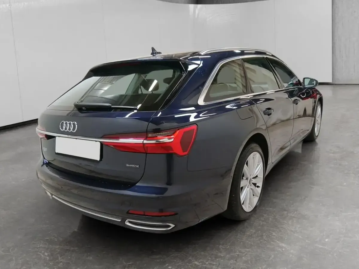 Usata Audi A6 Business 245 CV (180 kW) 2021 Blu Station wagon