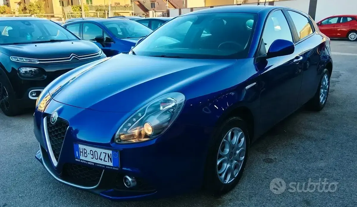 Usata Alfa Romeo Giulietta 120 CV (88 kW) 2019 Blu Utilitaria